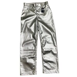 Abercrombie & Fitch 90s Relaxed High Rise Curve Love Silver 4 Short 27 Glam NWT